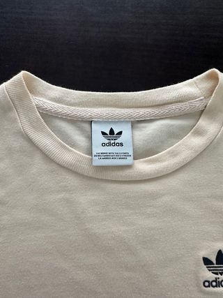 Adidas Crop top manga larga