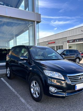 Toyota RAV4 2.2 ADV 4x2 CS