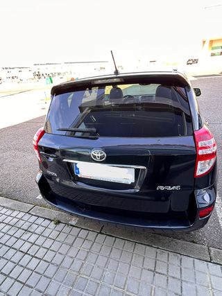 Toyota RAV4 2.2 ADV 4x2 CS