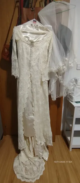 Vestido de Novia Beige Hueso