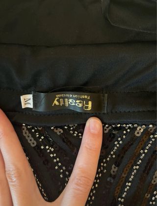 Falda negra lentejuelas y abalorios