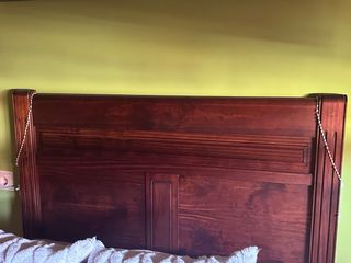 Muebles dormitorio en madera.