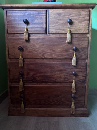 Muebles dormitorio en madera.