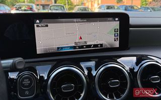 Mercedes-Benz  CLA 200