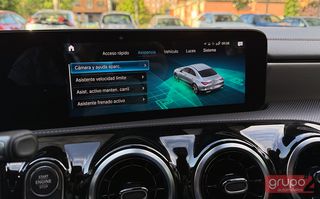 Mercedes-Benz  CLA 200