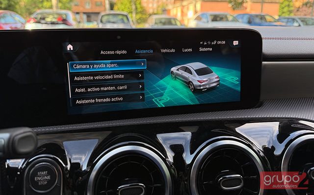 Mercedes-Benz  CLA 200