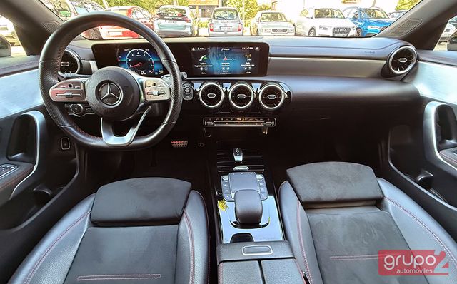 Mercedes-Benz  CLA 200