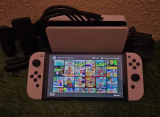Nintendo Switch OLED + Pack de 30 juegos.