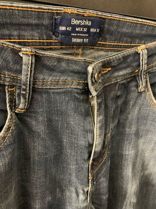 Pantalón vaquero Bershka Skinny Fit Talla 42