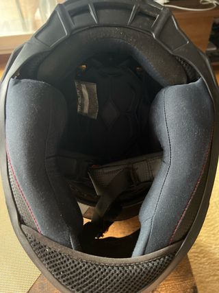 Casco MT Helmets Blanco y Gris