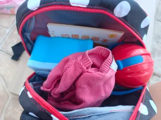 Mochila Minnie Mouse roja y negra