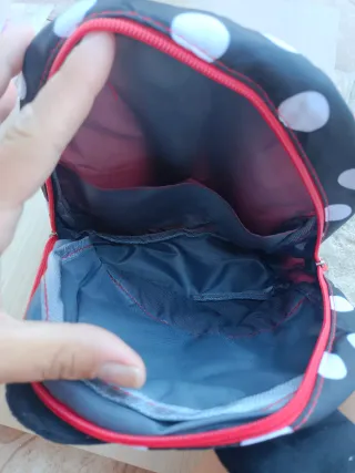 Mochila Minnie Mouse roja y negra