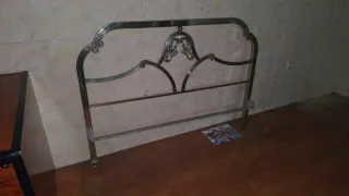 Cabecero de cama antiguo metal plateado