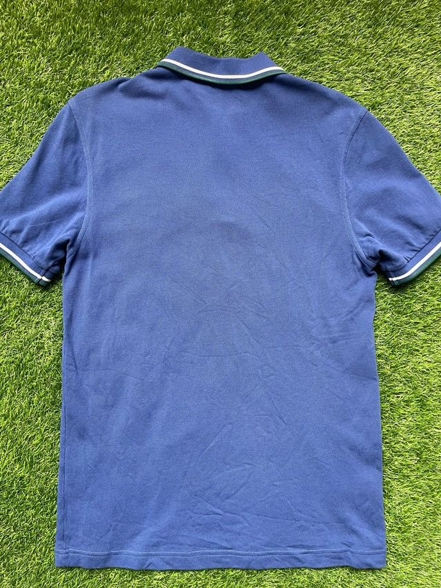 Polo Fred Perry Azul con Detalles Verdes