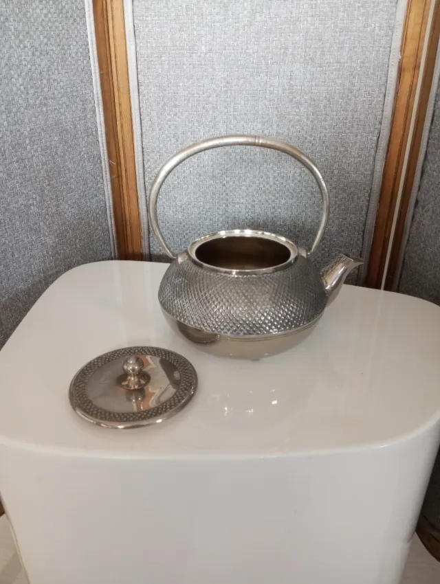 Tetera Marroquí plateada