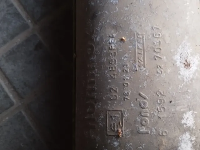 Tubo de escape coche