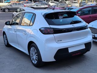 Peugeot 208 2021