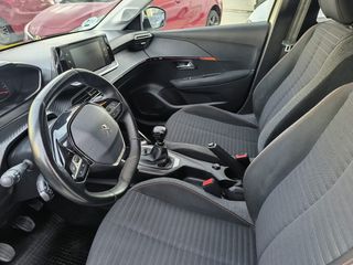 Peugeot 208 2021