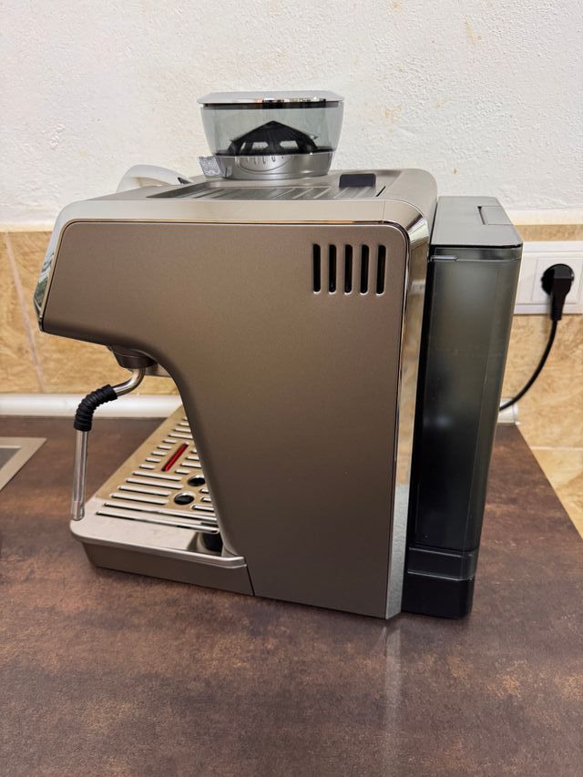 Cafetera De'Longhi La Specialista Arte Evo