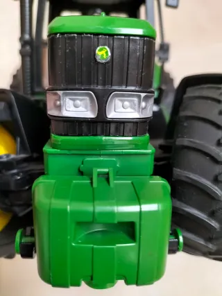 TRACTOR John Deere (Réplica).