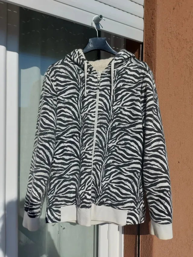 Felpa con stampa zebrata