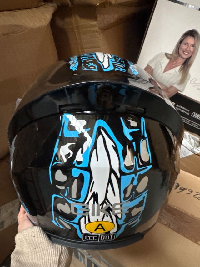 Casco de moto integral diseño dragón