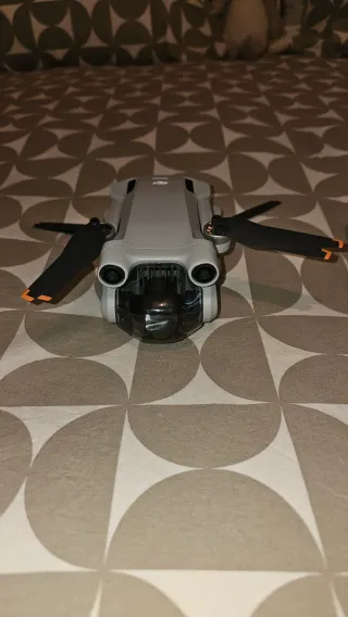 Dron DJI Mini 3 Pro con Mando RC