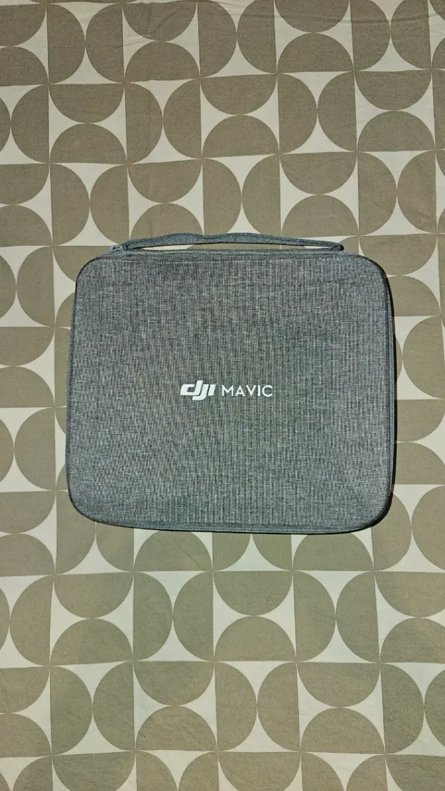 Dron DJI Mini 3 Pro con Mando RC