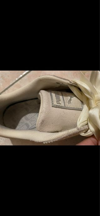 Puma Basket Heart Patent Iridescent panna.