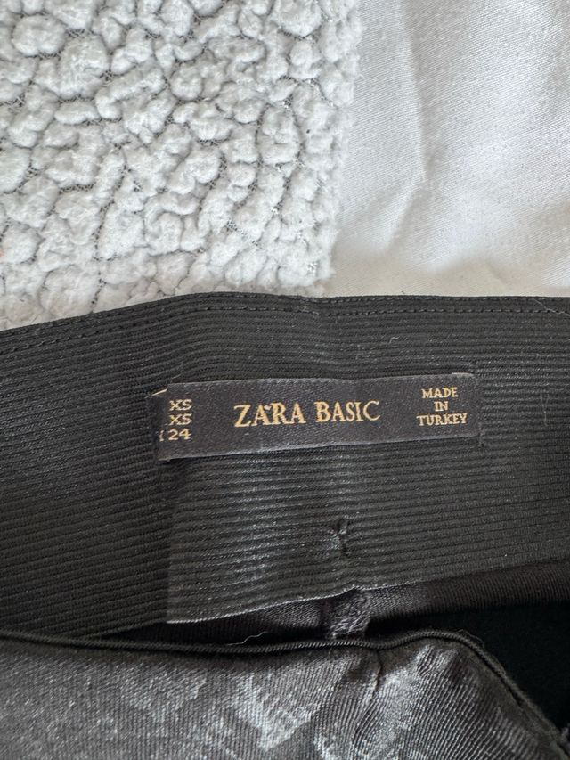 Pantalón efecto piel serpiente