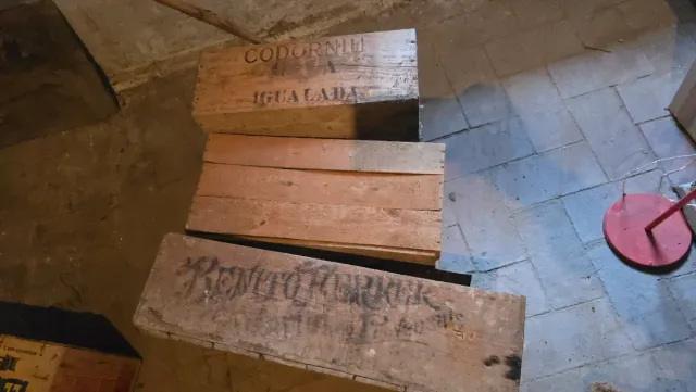 Caixas de madeira antigas (5 unidades)