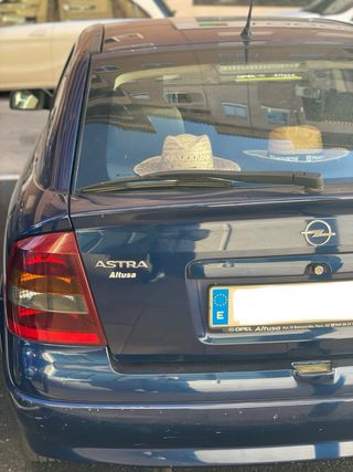 Opel Astra 2003