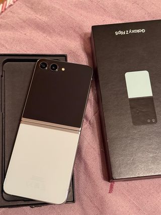 Samsung Galaxy Z Flip5