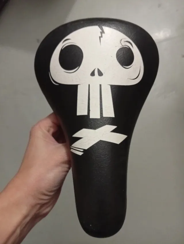 Bicicleta Btwin 14 con ruedines + sillín pirata