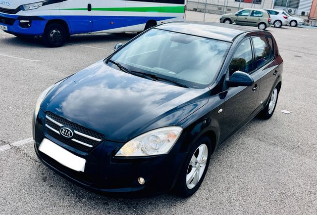120.000KM Kia Ceed 1.6 gasolina 122CV, año 2007,