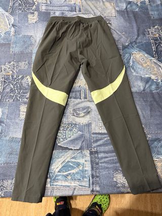 Chandal Chubasquero Real Madrid Adidas Talla M