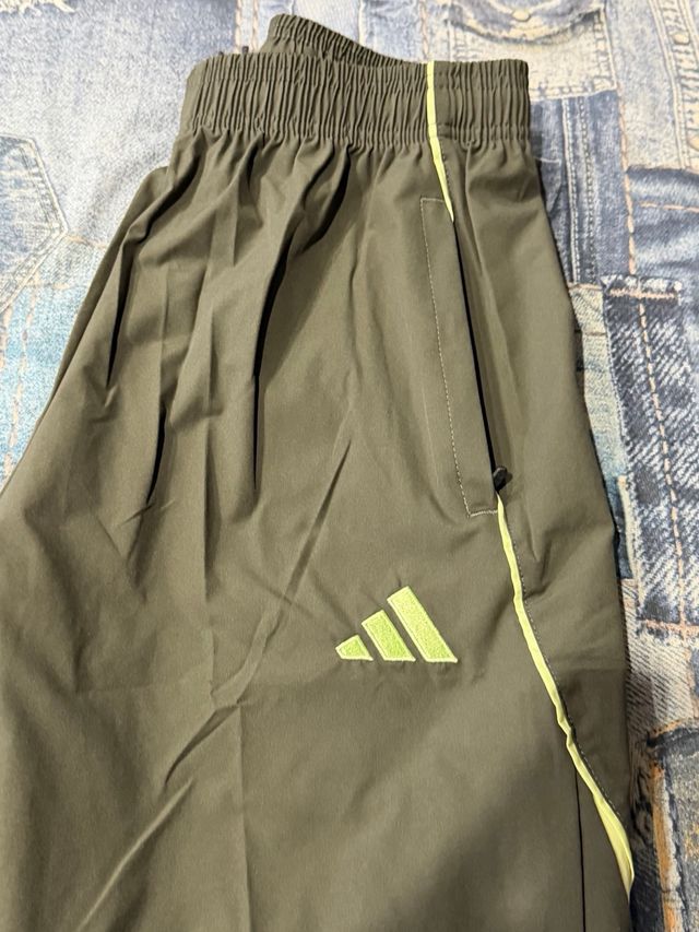 Chandal Chubasquero Real Madrid Adidas Talla M