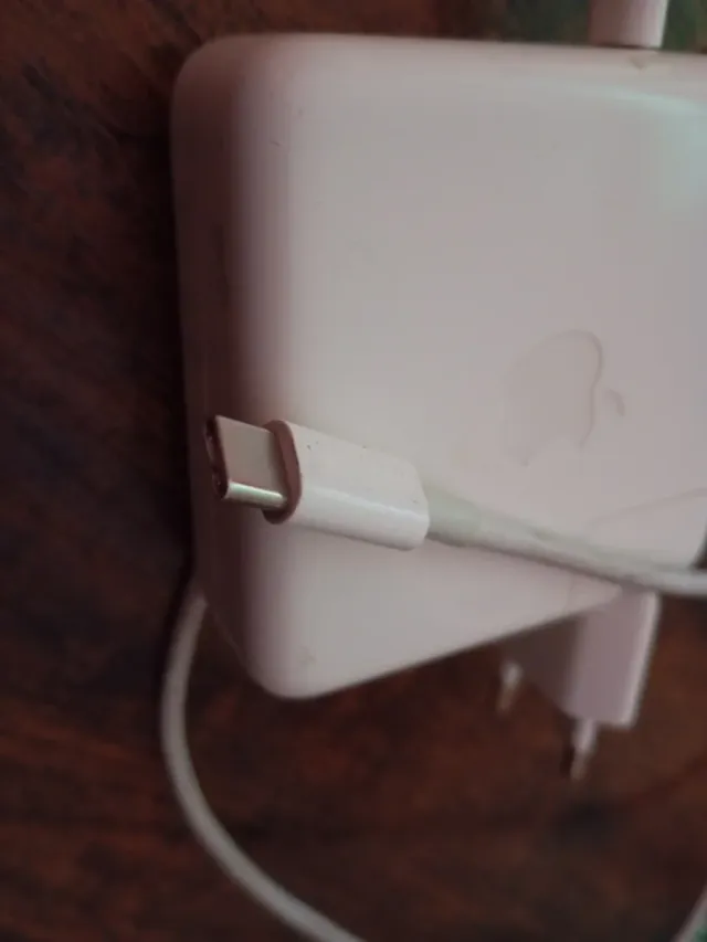 Adaptador de corriente USB-C 61W Apple