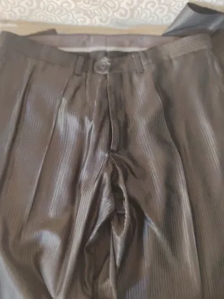 Traje de 3 piezas negro y gris