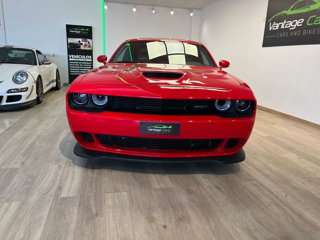 DODGE CHALLENGER SRT8