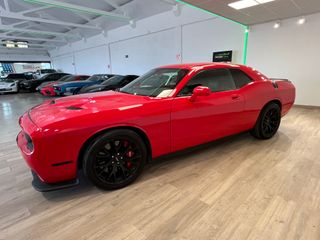 DODGE CHALLENGER SRT8
