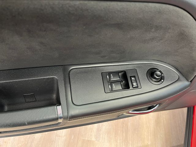 DODGE CHALLENGER SRT8