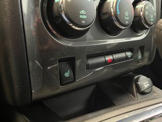 DODGE CHALLENGER SRT8