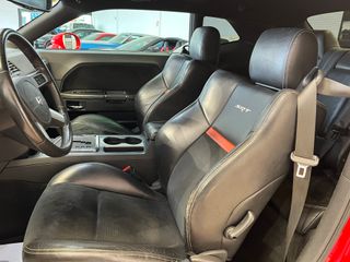 DODGE CHALLENGER SRT8