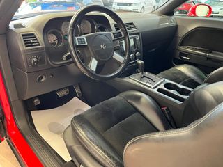 DODGE CHALLENGER SRT8