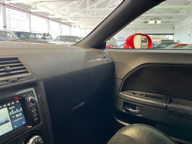 DODGE CHALLENGER SRT8