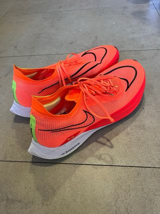 Nike ZoomX Streakfly Talla 47.5 Naranja