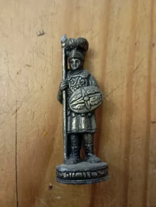 Miniatura em bronze - figura masculina