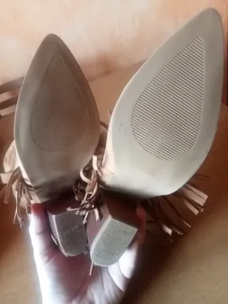 Botas camperas ante beige talla 39