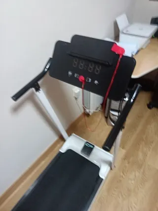 Cinta de correr casi nueva Clover Fitness